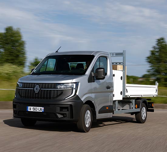 Renault-Master-benne